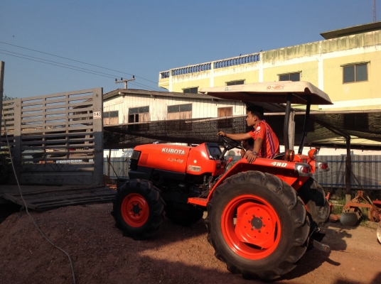 ปัญญาแทรคเตอร์..จัดมาให้ครับ ด่วน!!!คูโบต้า L3408 พร้อมผาน 6 เล่มทะเบียนพร้อม