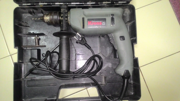 ขายสว่านไฟฟ้าขนาดหัว4หุนยี่ห้อKress(Made in Germany)650Wสภาพดีเจาะกระแทกได้2ระบบพร้อมกล่องพร้อมใช้งาน