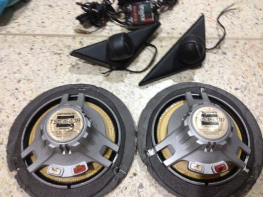 pioneer 6นิ้วเเยกชิ้นครบชุดของเก่าญี่ปุ่นสภาพสวย pioneer 6นิ้วเเยกชิ้นครบชุดของเก่าญี่ปุ่นสภาพสวย