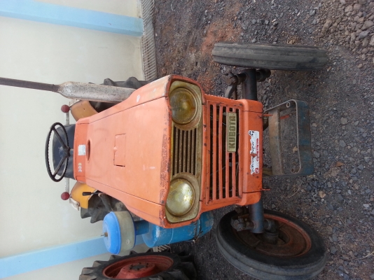 ขายคูโบต้า L2201 ขายตามสภาพเครื่องดี เกียร์ดี