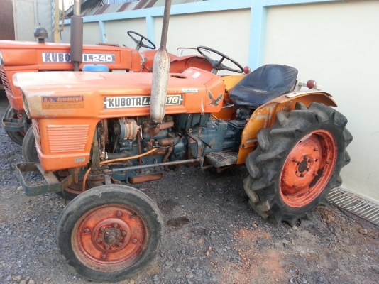 ขายคูโบต้า L2201 ขายตามสภาพเครื่องดี เกียร์ดี