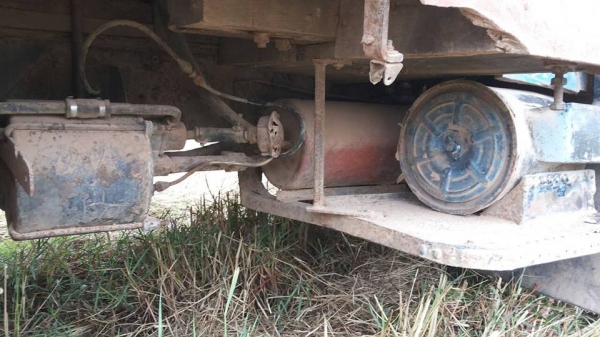 ขายเทรลเลอร์10ล้อหน้ายาว 165 6BD1 ช่วงล่างร็อคใหญ่ แชชซีสวยเครื่องดี ทะเบียนเต็มปี58 สภาพพร้อมใช้งาน หางปลาแบ็คโค