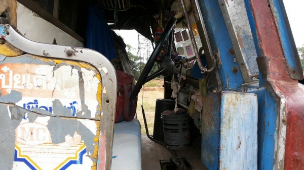 ขายเทรลเลอร์10ล้อหน้ายาว 165 6BD1 ช่วงล่างร็อคใหญ่ แชชซีสวยเครื่องดี ทะเบียนเต็มปี58 สภาพพร้อมใช้งาน หางปลาแบ็คโค