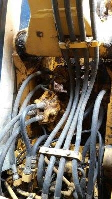 ขายรถขุดแบ็คโค komatsu100-5ไฟฟ้าเต็มเอกสารอินวอยซ์ ช่วงล่างดี โซ่เต็ม บูมอาร์มสวย สภาพพร้อมใช้งาน แอร์เย็น สภาพพร้อมลุยงาน ขายรถขุดแบ็คโค komatsu100-5ไฟฟ้าเต็มเอกสารอินวอยซ์ ช่วงล่างดี โซ่เต็ม บูมอาร์มสวย สภาพพร้อมใช้งาน แอร์เย็น สภาพพร้อมลุยงาน