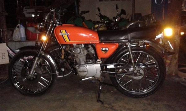 ขาย Honda CB125JX หายากเก่าญี่ปุ่นสภาพสวยราคา 25000 บาทครับ ขาย Honda CB125JX หายากเก่าญี่ปุ่นสภาพสวยราคา 25000 บาทครับ
