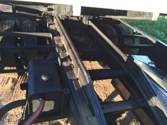 ขายรถสไลด์ IZUSU.   NPR66P. สภาพพร้อมใช้งานครับ เล่มทะเบียนพร้อมโอน