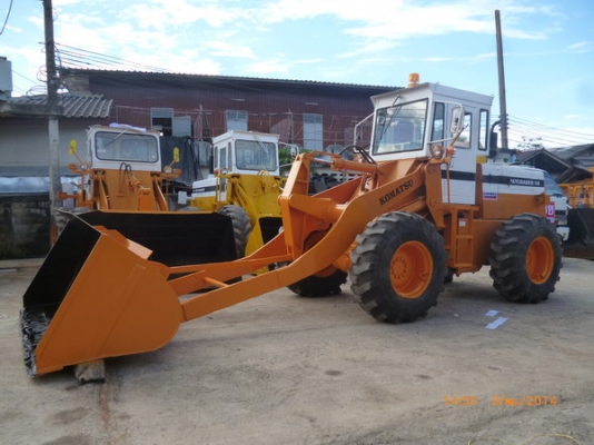 ขายรถตัก KOMATSU  510 มีหลายคัน