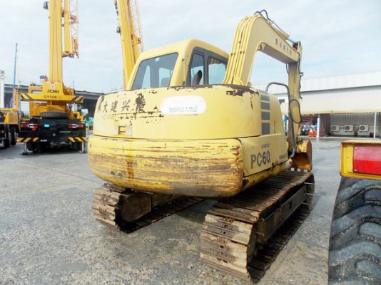 ขายรถขุด  KOMATSU PC60-7  มีหลายคัน