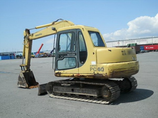 ขายรถขุด  KOMATSU PC60-7  มีหลายคัน