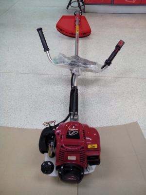 ขายเครื่องตัดหญ้า 4 จังหวะของใหม่ ราคา 4,900 บาท ขายเครื่องตัดหญ้า 4 จังหวะของใหม่ ราคา 4,900 บาท