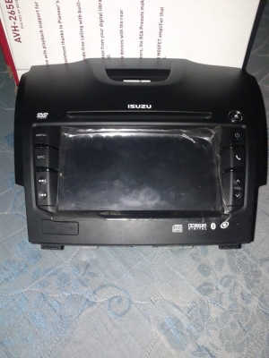 ขายวิทยุติดรถยนต์อีซูซุ พร้อมหน้ากากของแท้ All  new  ปี2012