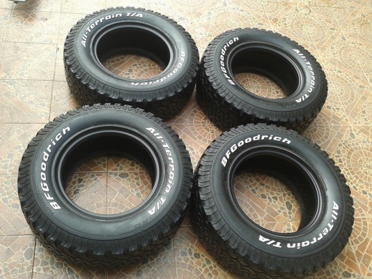 ขายครับเผื่อท่านใดหาอยู่ BF T/A 265/70/16 ปี 11 ทั้งชุด 7500 บาทครับ