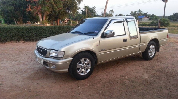 isuzu dragon spececab 2.8 ปี 99 เกียธรรมดา isuzu dragon spececab 2.8 ปี 99 เกียธรรมดา