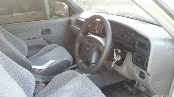 isuzu dragon spececab 2.8 ปี 99 เกียธรรมดา isuzu dragon spececab 2.8 ปี 99 เกียธรรมดา