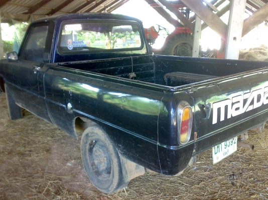 มาสด้า 1000 เล็กกะทัดรัด ประหยัดครับ