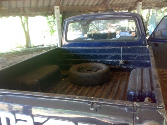 มาสด้า 1000 เล็กกะทัดรัด ประหยัดครับ