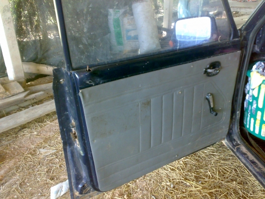 มาสด้า 1000 เล็กกะทัดรัด ประหยัดครับ