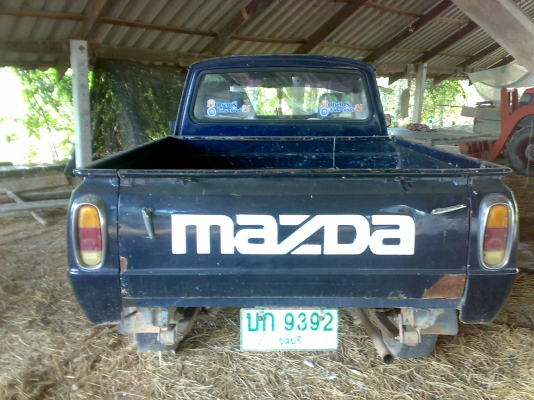 มาสด้า 1000 เล็กกะทัดรัด ประหยัดครับ