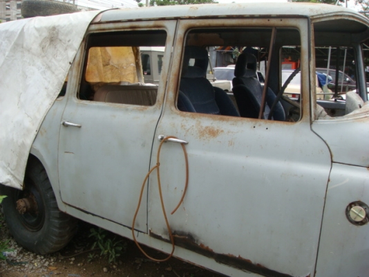 รถกระบะโบราณ