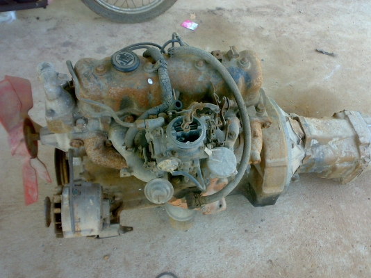 เครื่องโตโยต้า 12R พร้อมเกียร์ 5เกียร์ครับ