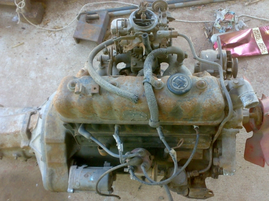 เครื่องโตโยต้า 12R พร้อมเกียร์ 5เกียร์ครับ