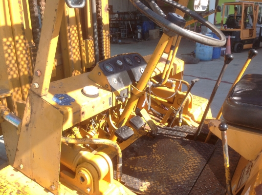 ขายฟอร์คลิฟท์KomatsuFd30มือสองญี่ปุ่นไม่เคยใช้งานในไทย