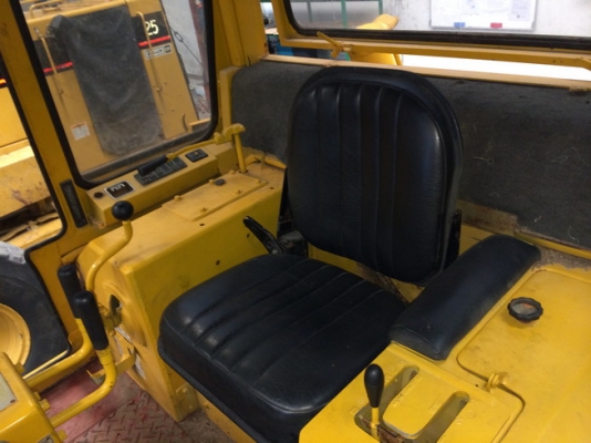 CAT D6D เครื่อง ไดเร็ค นำเข้ามาเองจากยุโรป ขายถูกครับ มีริปเปอร์