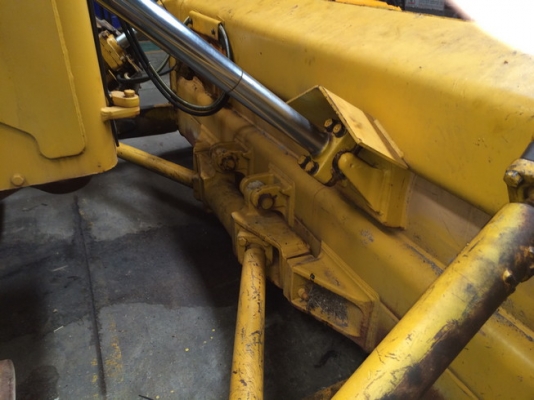 CAT D6D เครื่อง ไดเร็ค นำเข้ามาเองจากยุโรป ขายถูกครับ มีริปเปอร์