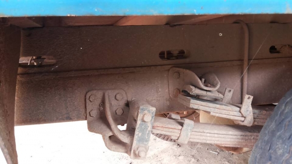 **125,000 บ.ต่อรอง**ขาย4ล้อกลาง ISUZU TLD วางเครื่อง 4BC2-100แรงฝาดำ เกียร์สั้นสายแล้ว เครื่องดี แน่น แรงดี ฟิตมาไม่นาน สตาร์ทติดง่าย เกียร์ดีไม่หลุด ช่วงล่างเดิม เฟืองท้ายเพลาลอย คัสซีดี เดิม มีบวมซับช่วงคอนิดๆ เสริมเหล็กบนแล้ว แข็งแรง คัสซีหลักยังสวยทั้