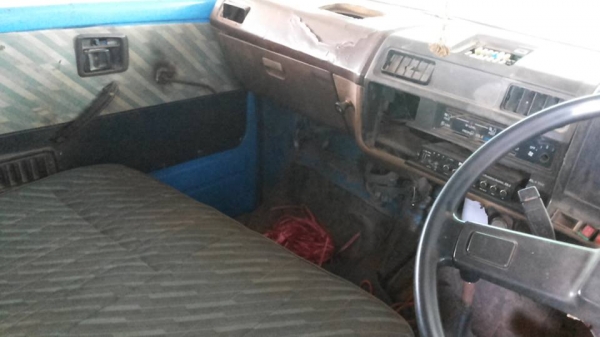 **125,000 บ.ต่อรอง**ขาย4ล้อกลาง ISUZU TLD วางเครื่อง 4BC2-100แรงฝาดำ เกียร์สั้นสายแล้ว เครื่องดี แน่น แรงดี ฟิตมาไม่นาน สตาร์ทติดง่าย เกียร์ดีไม่หลุด ช่วงล่างเดิม เฟืองท้ายเพลาลอย คัสซีดี เดิม มีบวมซับช่วงคอนิดๆ เสริมเหล็กบนแล้ว แข็งแรง คัสซีหลักยังสวยทั้