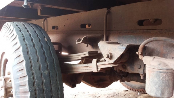 **125,000 บ.ต่อรอง**ขาย4ล้อกลาง ISUZU TLD วางเครื่อง 4BC2-100แรงฝาดำ เกียร์สั้นสายแล้ว เครื่องดี แน่น แรงดี ฟิตมาไม่นาน สตาร์ทติดง่าย เกียร์ดีไม่หลุด ช่วงล่างเดิม เฟืองท้ายเพลาลอย คัสซีดี เดิม มีบวมซับช่วงคอนิดๆ เสริมเหล็กบนแล้ว แข็งแรง คัสซีหลักยังสวยทั้