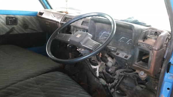 **125,000 บ.ต่อรอง**ขาย4ล้อกลาง ISUZU TLD วางเครื่อง 4BC2-100แรงฝาดำ เกียร์สั้นสายแล้ว เครื่องดี แน่น แรงดี ฟิตมาไม่นาน สตาร์ทติดง่าย เกียร์ดีไม่หลุด ช่วงล่างเดิม เฟืองท้ายเพลาลอย คัสซีดี เดิม มีบวมซับช่วงคอนิดๆ เสริมเหล็กบนแล้ว แข็งแรง คัสซีหลักยังสวยทั้