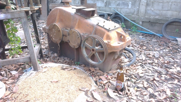 Sell> ขายหัวเกียร์ทด 1:80 เกียร์ 3 เพลา ตัวใหญ่ ของเก่าเก็บครับไม่ค่อยได้ใช้งาน