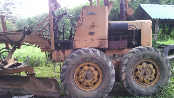 รถเกรดโคมัตสุ..GD37 เครื่องดี,ปั้มดี ยางพร้อมใช้ รถเกรดโคมัตสุ..GD37 เครื่องดี,ปั้มดี ยางพร้อมใช้