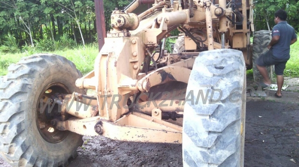 รถเกรดโคมัตสุ..GD37 เครื่องดี,ปั้มดี ยางพร้อมใช้ รถเกรดโคมัตสุ..GD37 เครื่องดี,ปั้มดี ยางพร้อมใช้