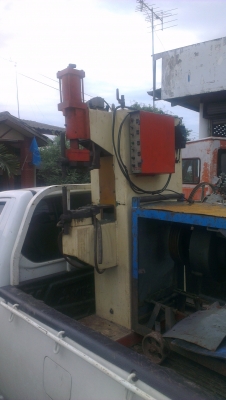 Sell> ขายเครื่องอาร์คสป๊อต เชื่อมเฉพาะจุด ใช้ระบบลม นิวเมติดครับ ไฟ 2 สาย พร้อมใช้งานครับ