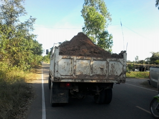 ขาย6ล้อดั้มสภาพสวยสุดๆ สมอเงิน เครื่อง6BBเกีรย์รอคกี้ เพลา Fหน้าหลัง  360,000 ต่อรองได้