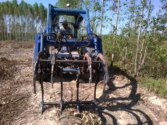 ขายรถไถคีบไม้ ลดราคาเหลือ 260000 และขายหรือให้เช่าตาชั่ง ขายรถไถคีบไม้ ลดราคาเหลือ 260000 และขายหรือให้เช่าตาชั่ง