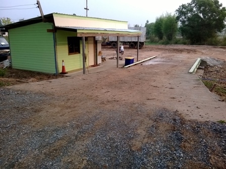 ขายรถไถคีบไม้ ลดราคาเหลือ 260000 และขายหรือให้เช่าตาชั่ง ขายรถไถคีบไม้ ลดราคาเหลือ 260000 และขายหรือให้เช่าตาชั่ง