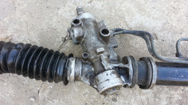 ขายแร็คพวงมาลัยเพาเวอร์  toyotaสามห่วงae 100