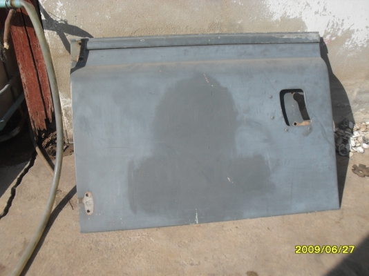 ขายประตู LANDROVER คู่ละ 2000