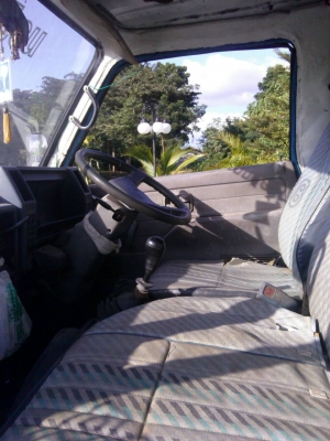 ขาย 6 ล้อ hino175 ราคา360,000 บาท