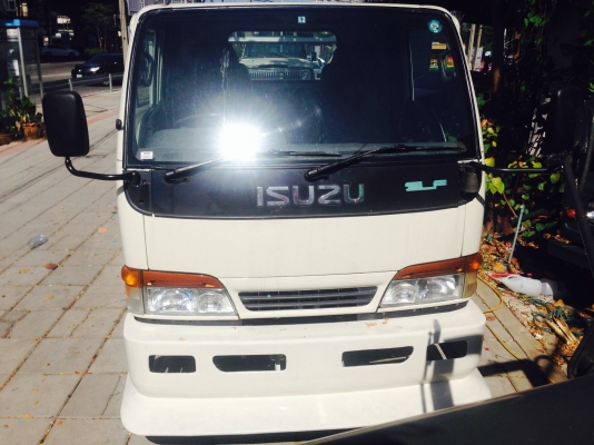 ขายถูกรถพร้อมวิ่งงานทำรายได้ใด้ทุกวันไม่ต่ำกว่าวันล่ะ5000สนใจโทรสอบถามใด้