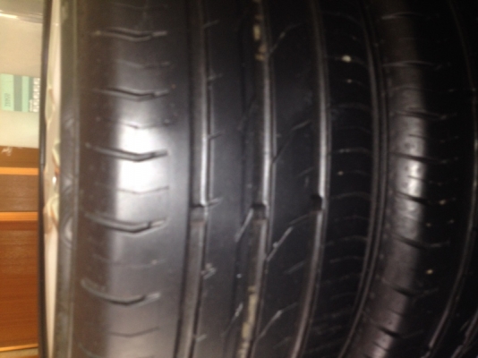 ขายล้อแม็ก ford fiesta ขอบ 16 พร้อมยางปลายปี 12