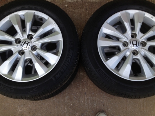 ขายล้อแม็ก HONDA CITY ขอบ 15 ตัว V 4 รู 100 คับ พร้อมยาง MICHELIN 175/65/15