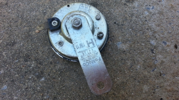 แตรรถยนต์  bosch12vของแท้