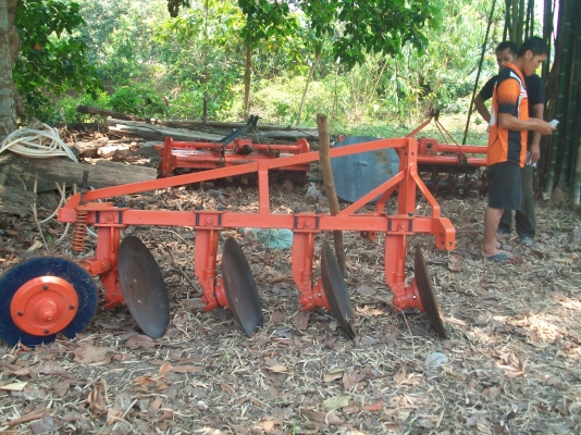 ผาน 4 csใบ 22 นิ้วใส่กับรถไถ 30 ถึง 36 แรง