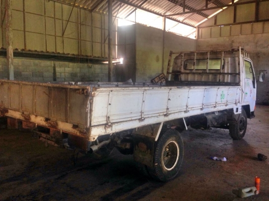 **197,000 บ.ต่อรอง**<<ถูกๆจัดให้ ร่วมสู้ด้วยกัน พี่น้องครับ !!>>ขาย6ล้อเดิมบางราคาเบาๆ MITSUBISHI CANTER FE444E 4D31-100HP เครื่องเดิมเกียร์เดิม เครื่องMITSU 4D31-100แรง 4สูบ เครื่องดี สตาร์ทติดง่าย เสียงนิ่ม แน่นดี เกียร์ยาว เข้าง่ายไม่หลุด ช