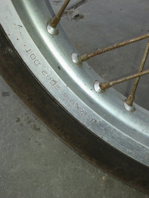 ขาย yamaha tzr 150 เดิมๆๆ 8500บ. ขาย yamaha tzr 150 เดิมๆๆ 8500บ.