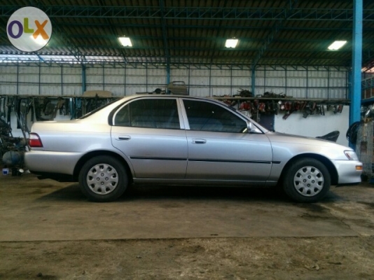 TOYOTA 3 ห่วง สภาพดีเยี่ยม 90\% สีสวยมาก บางทั้งคัน ปี94